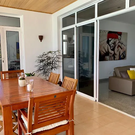 Dois Mares * 卡列罗港