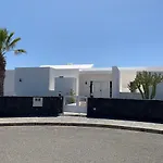 Dois Mares Puerto Calero