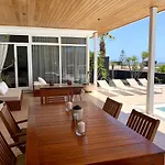 Villa Dois Mares