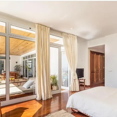 Dois Mares Villa *