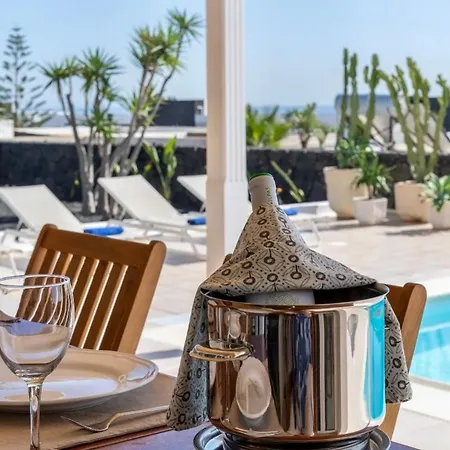 Villa Dois Mares *