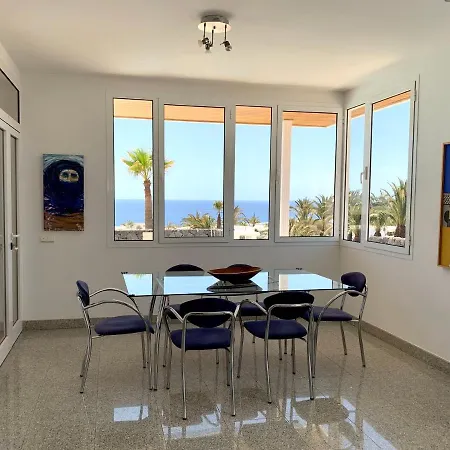 Dois Mares * Puerto Calero