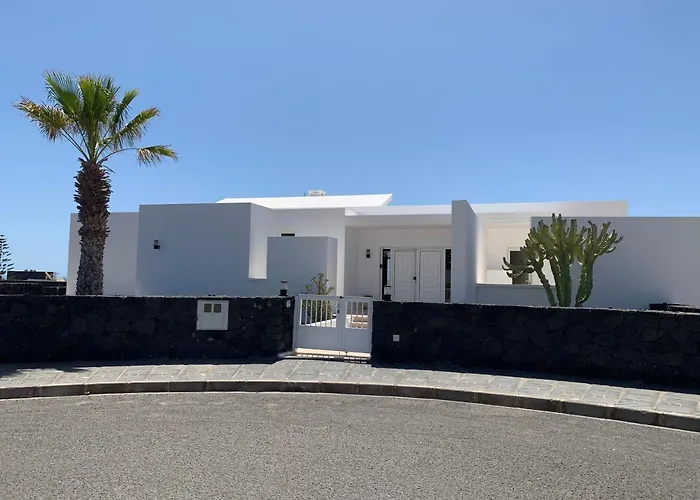 Dois Mares Puerto Calero